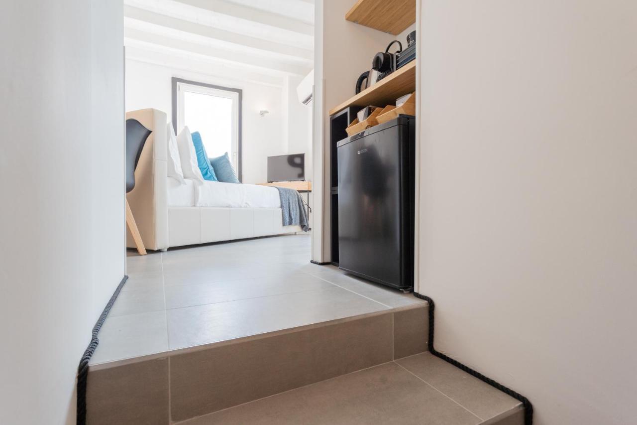 P Terrace - Lake View By Rent All Como Laglio Exterior foto