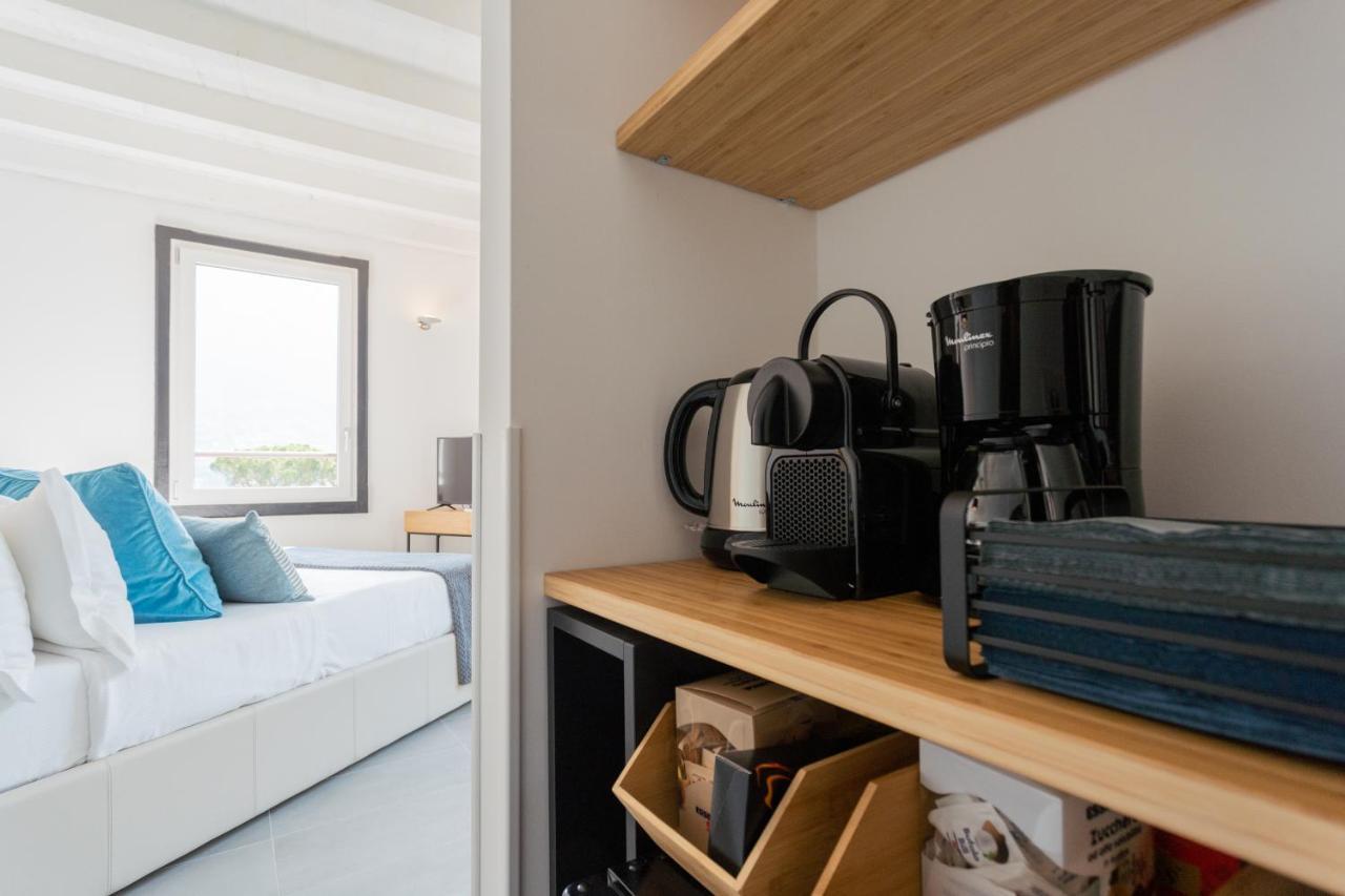 P Terrace - Lake View By Rent All Como Laglio Exterior foto