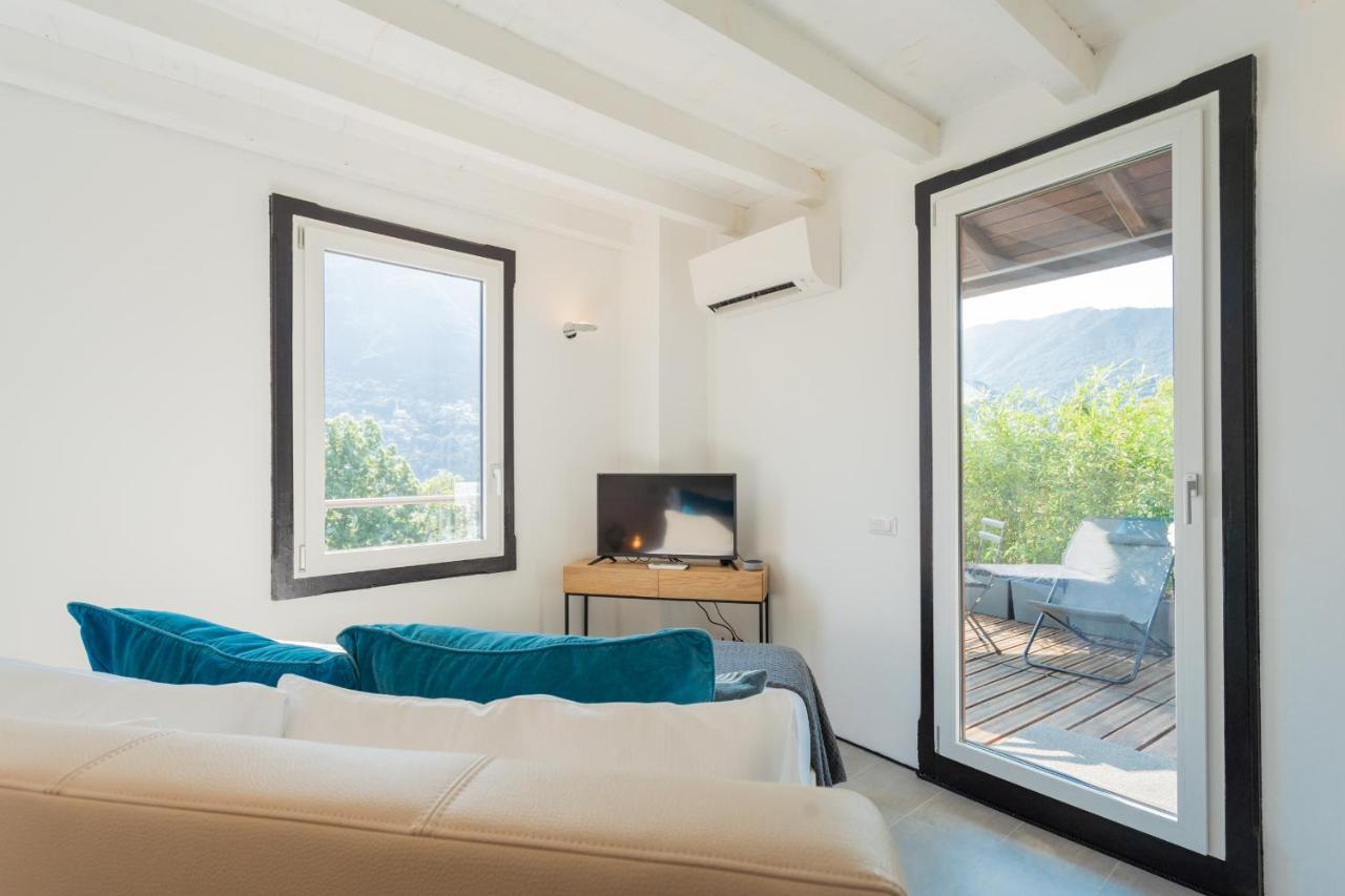 P Terrace - Lake View By Rent All Como Laglio Exterior foto